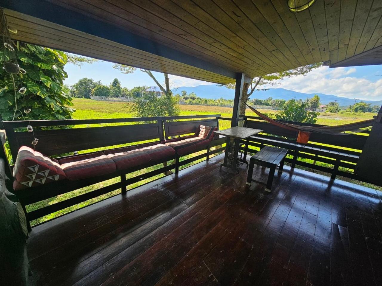 Tung Tong Homestay & Camping Mae Rim Buitenkant foto